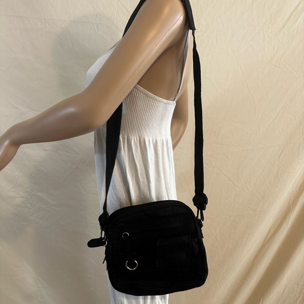 Multi sac black nylon bag
